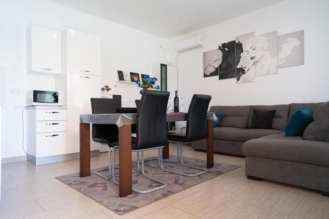 Apartment Mladen 比奥格勒·纳·莫鲁 外观 照片